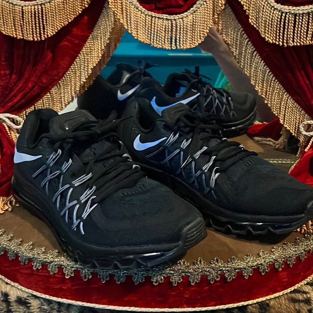 Used Nike Airmax Mens size 12